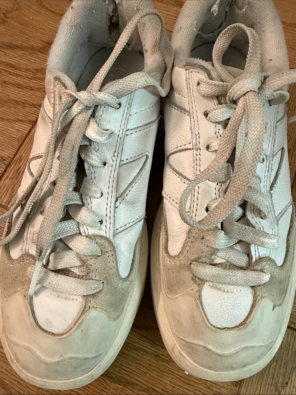 New Balance CT302 Women’s Sneakers - Picture 6 of 8